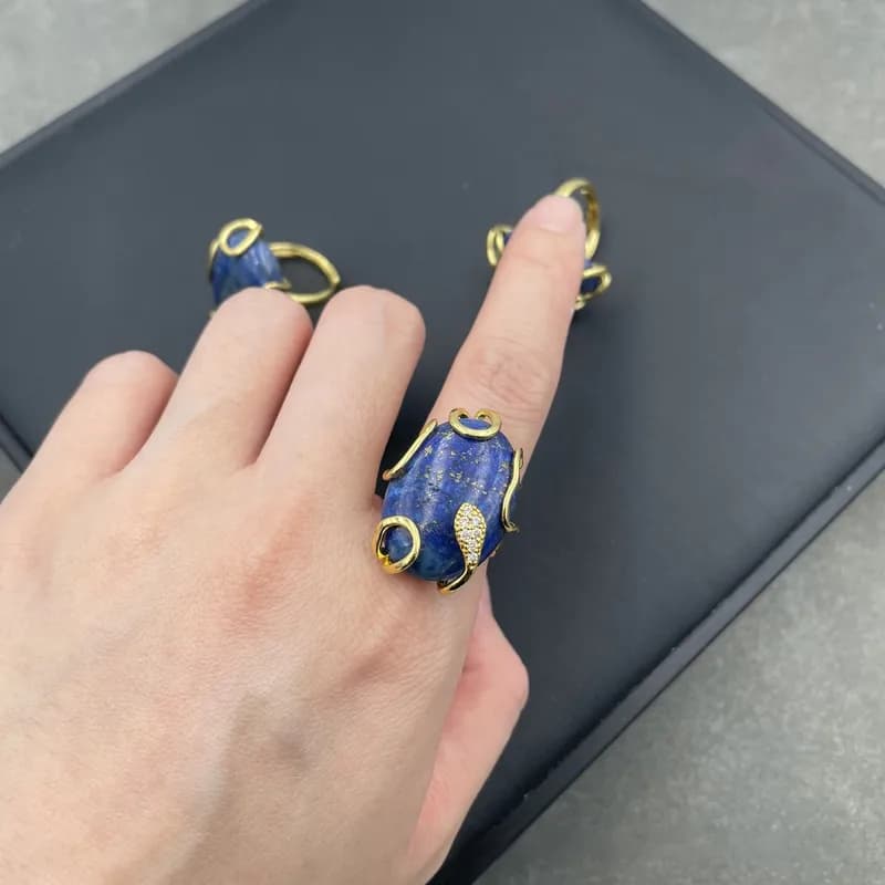 Indira Lapis Claw Ring